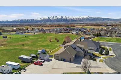 258 W 575 S, Providence, UT 84332 - Photo 6