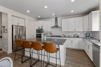 316 Bella Vida Dr, North Salt Lake, UT 84054 - Photo 8