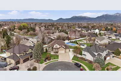 3372 W Waterbridge Cv S, South Jordan, UT 84095 - Photo 4