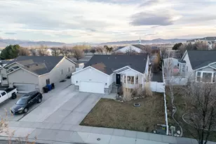 6271 W Liza Ln, West Jordan, UT 84081 - Photo 34