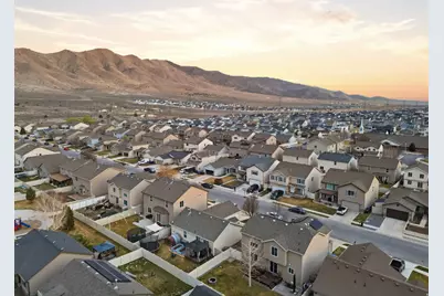 2309 E Hitching Post Dr, Eagle Mountain, UT 84005 - Photo 34