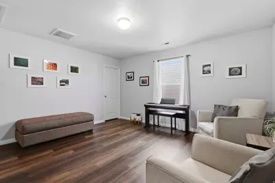 2309 E Hitching Post Dr, Eagle Mountain, UT 84005 - Photo 18