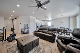 5647 kestrel Ln, Stansbury Park, UT 84074 - Photo 6