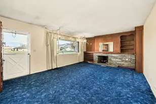 580 E 300 S, Hyrum, UT 84319 - Photo 6