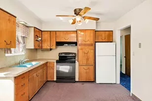 580 E 300 S, Hyrum, UT 84319 - Photo 8