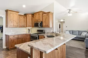 5222 N Tomahawk Dr, Enoch, UT 84721 - Photo 12