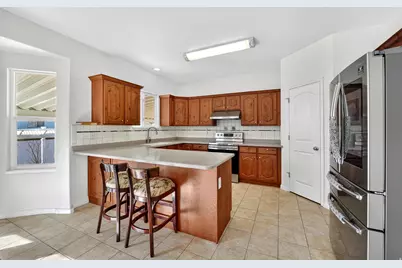 2293 W August Farms Cir, West Valley, UT 84119 - Photo 8