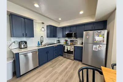240 E 2230 St N #7, Provo, UT 84604 - Photo 1