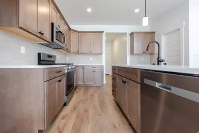 2944 N Purpletop Ln #2196, Saratoga Springs, UT 84045 - Photo 8