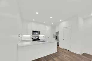 2186 N 525 W, Layton, UT 84041 - Photo 8