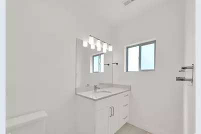 2186 N 525 W, Layton, UT 84041 - Photo 22