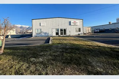 2882 S Commerce Way W, Ogden, UT 84401 - Photo 2
