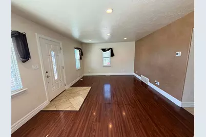 349 E 200 N, Price, UT 84501 - Photo 4