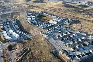 7622 S Iron Canyon Ln W, West Jordan, UT 84081 - Photo 40