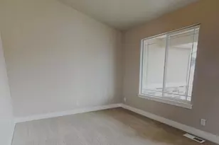 125 S Freedom Wy, Grantsville, UT 84029 - Photo 8