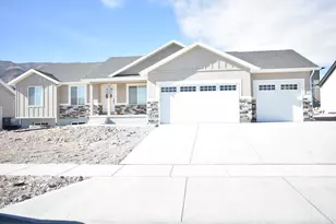 125 S Freedom Wy, Grantsville, UT 84029 - Photo 2