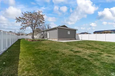 1719 W 12050 S, Riverton, UT 84065 - Photo 18