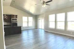 145 S Liberty St, Grantsville, UT 84029 - Photo 6