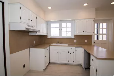 109 N Main St, Springville, UT 84663 - Photo 28