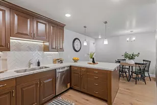 1032 E 400 S, Salt Lake City, UT 84102 - Photo 8