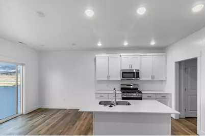 724 W 750 N #8051, Smithfield, UT 84335 - Photo 4