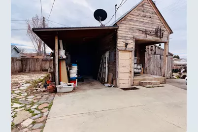 393 W Center St, Springville, UT 84663 - Photo 14