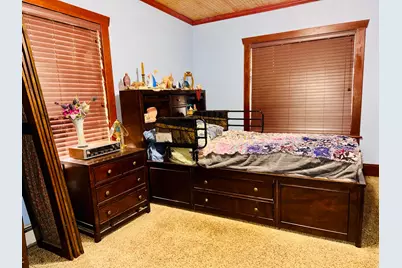 393 W Center St, Springville, UT 84663 - Photo 12