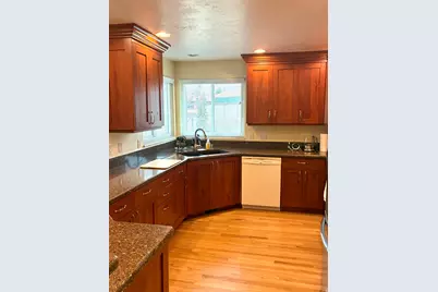 2329 W Henry Alice Ct, West Jordan, UT 84084 - Photo 2