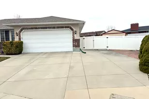 2329 W Henry Alice Ct, West Jordan, UT 84084 - Photo 34