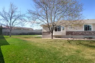 2329 W Henry Alice Ct, West Jordan, UT 84084 - Photo 32