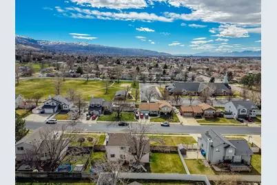 290 W 1350 N, Centerville, UT 84014 - Photo 36