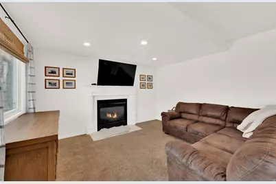 290 W 1350 N, Centerville, UT 84014 - Photo 20