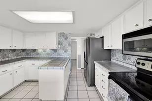 241 N Vine St, Salt Lake City, UT 84103 - Photo 14