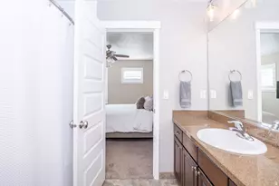 936 W Spring Creek Ln, Farmington, UT 84025 - Photo 16