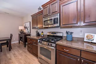 936 W Spring Creek Ln, Farmington, UT 84025 - Photo 8
