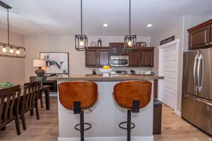 936 W Spring Creek Ln, Farmington, UT 84025 - Photo 6