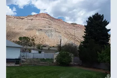 73 Garden St, Helper, UT 84526 - Photo 8