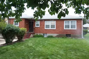 73 Garden St, Helper, UT 84526 - Photo 2