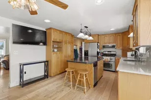 1242 E Earl Way S, Sandy, UT 84094 - Photo 6