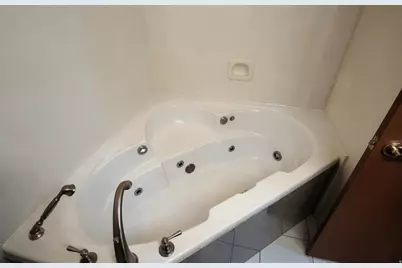 1242 E Earl Way S, Sandy, UT 84094 - Photo 8