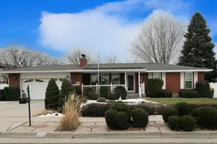 1242 E Earl Way S, Sandy, UT 84094 - Photo 1