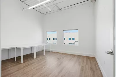 14568 S Center Point Way, Bluffdale, UT 84065 - Photo 32