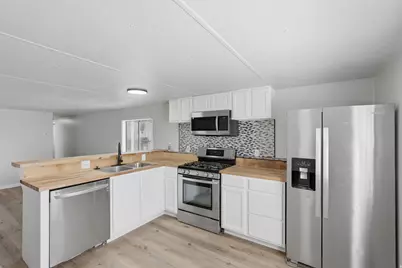 1260 W 450 N, Clearfield, UT 84015 - Photo 2