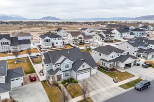 198 E Zinfandel Ln, Vineyard, UT 84059 - Photo 4