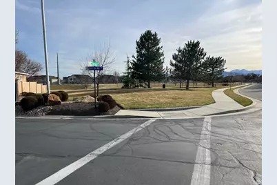 1542 W Myrtlewood Ln S, South Jordan, UT 84095 - Photo 6