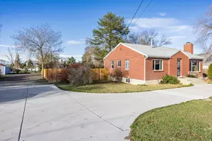 6326 W 3500 S, West Valley, UT 84128 - Photo 42