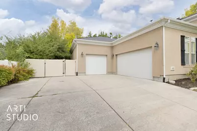 3052 W Matterhorn Dr, Taylorsville, UT 84129 - Photo 40