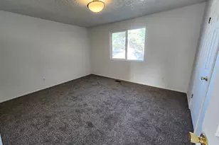 6223 S Clara Dr, Taylorsville, UT 84129 - Photo 10