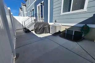 1736 E Fall St N, Eagle Mountain, UT 84005 - Photo 28