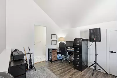 8109 S Cottonwood Hills Cir S, Sandy, UT 84094 - Photo 14